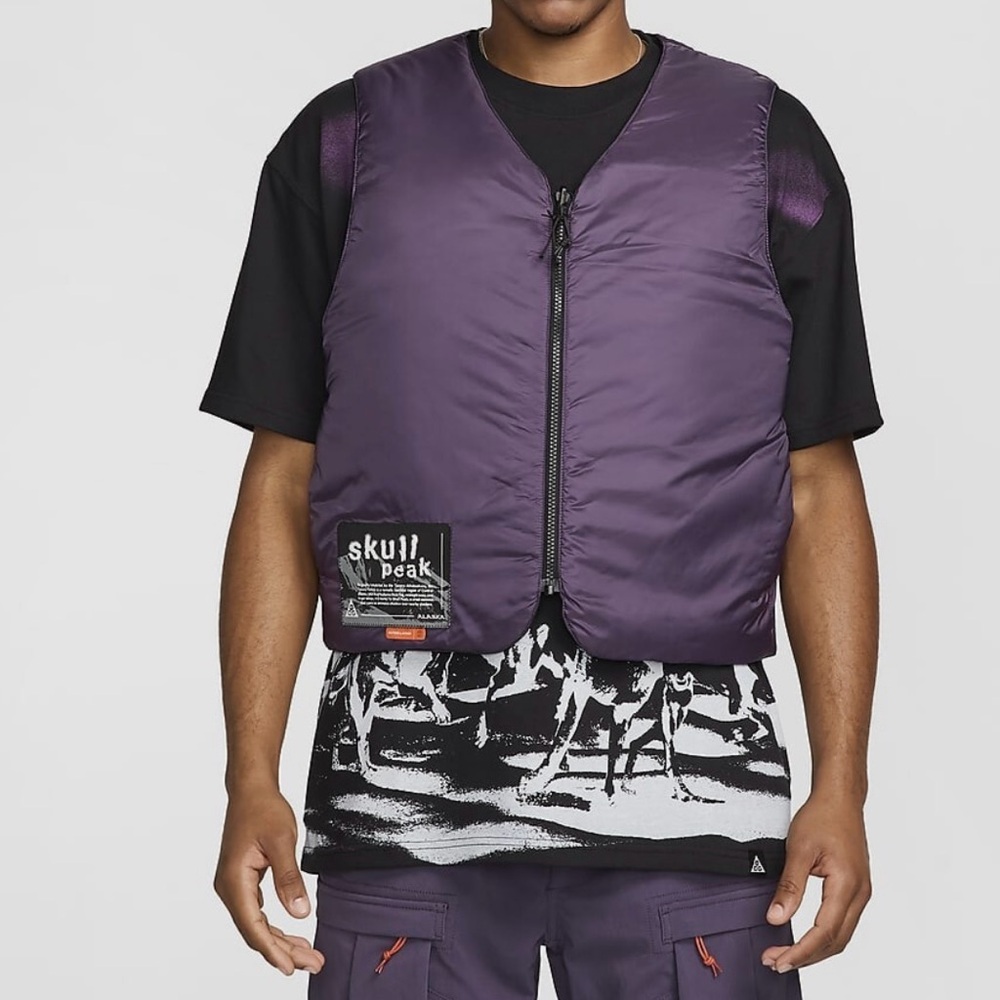 Nike ACG MED Skull Peak Reversible Vest Black Purple - Picture 9 of 16